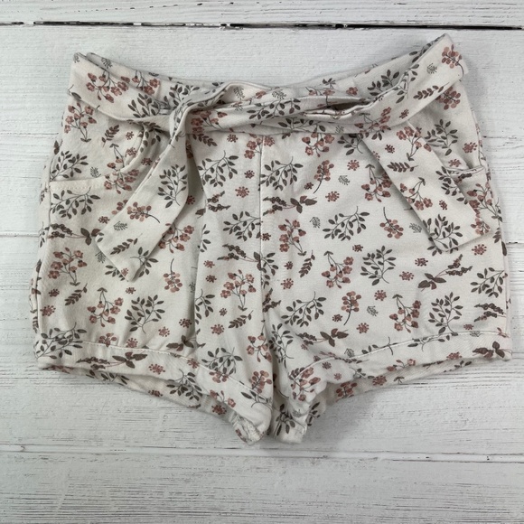 Toddler Girl Belted Floral Patterned Bubble Shorts - Picture 1 of 3